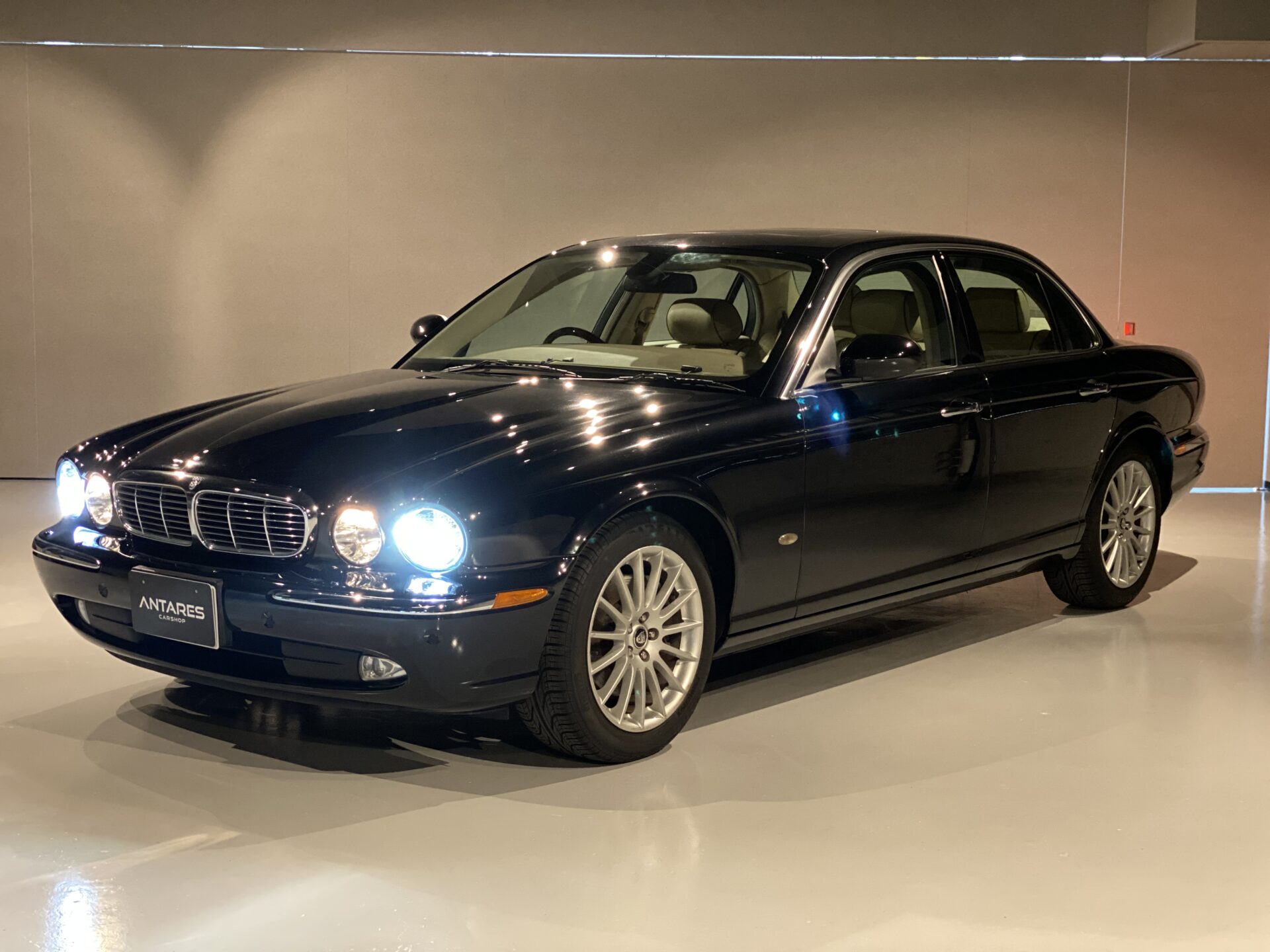 ジャガー　XJ8　4.2