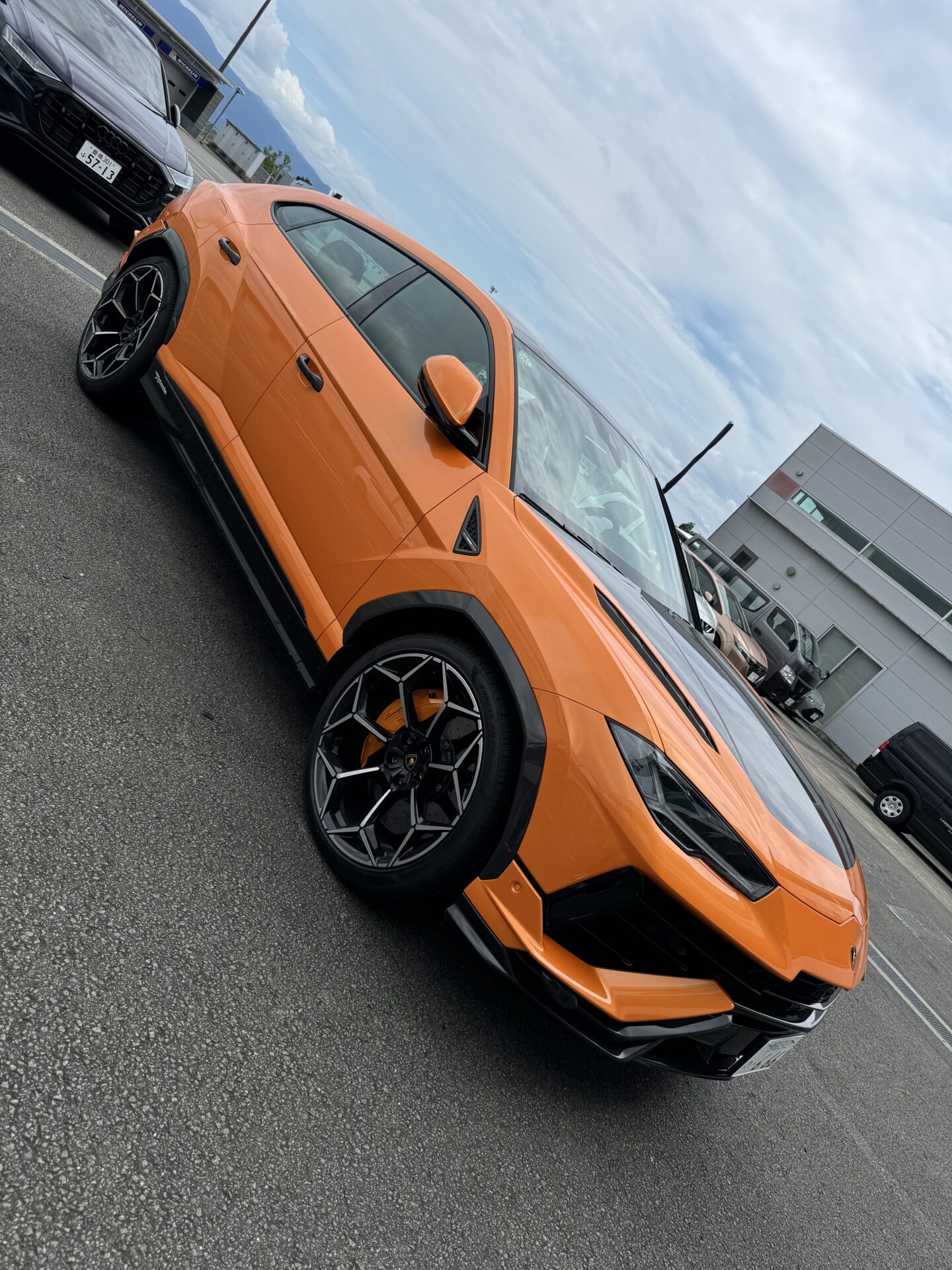 ランボルギーニ　レヴェルト試乗会　in富士スピードウェイ