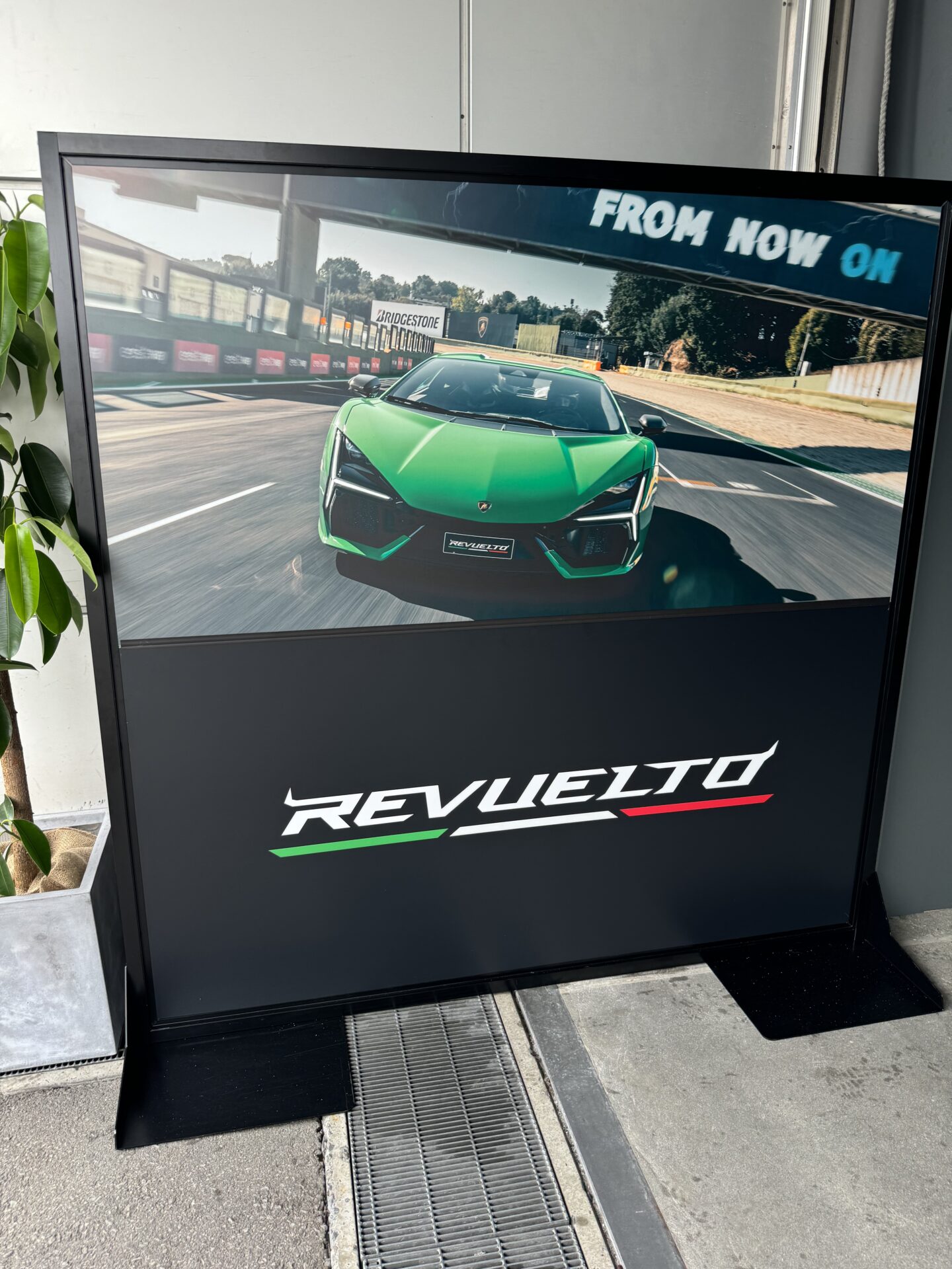 ランボルギーニ　レヴェルト試乗会　in富士スピードウェイ