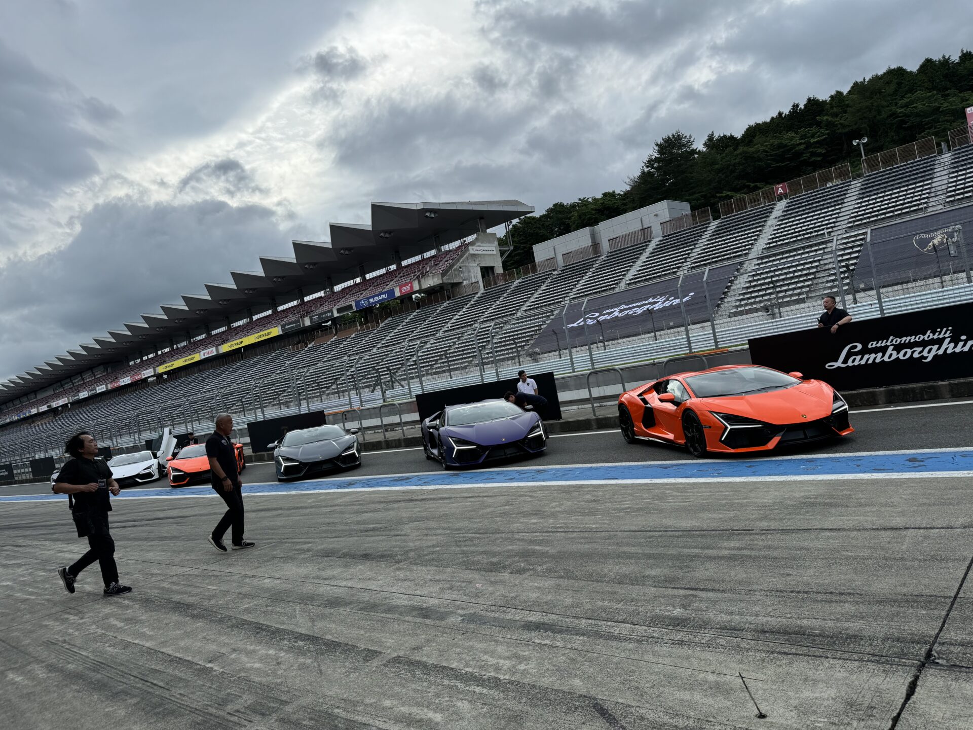 ランボルギーニ　レヴェルト試乗会　in富士スピードウェイ