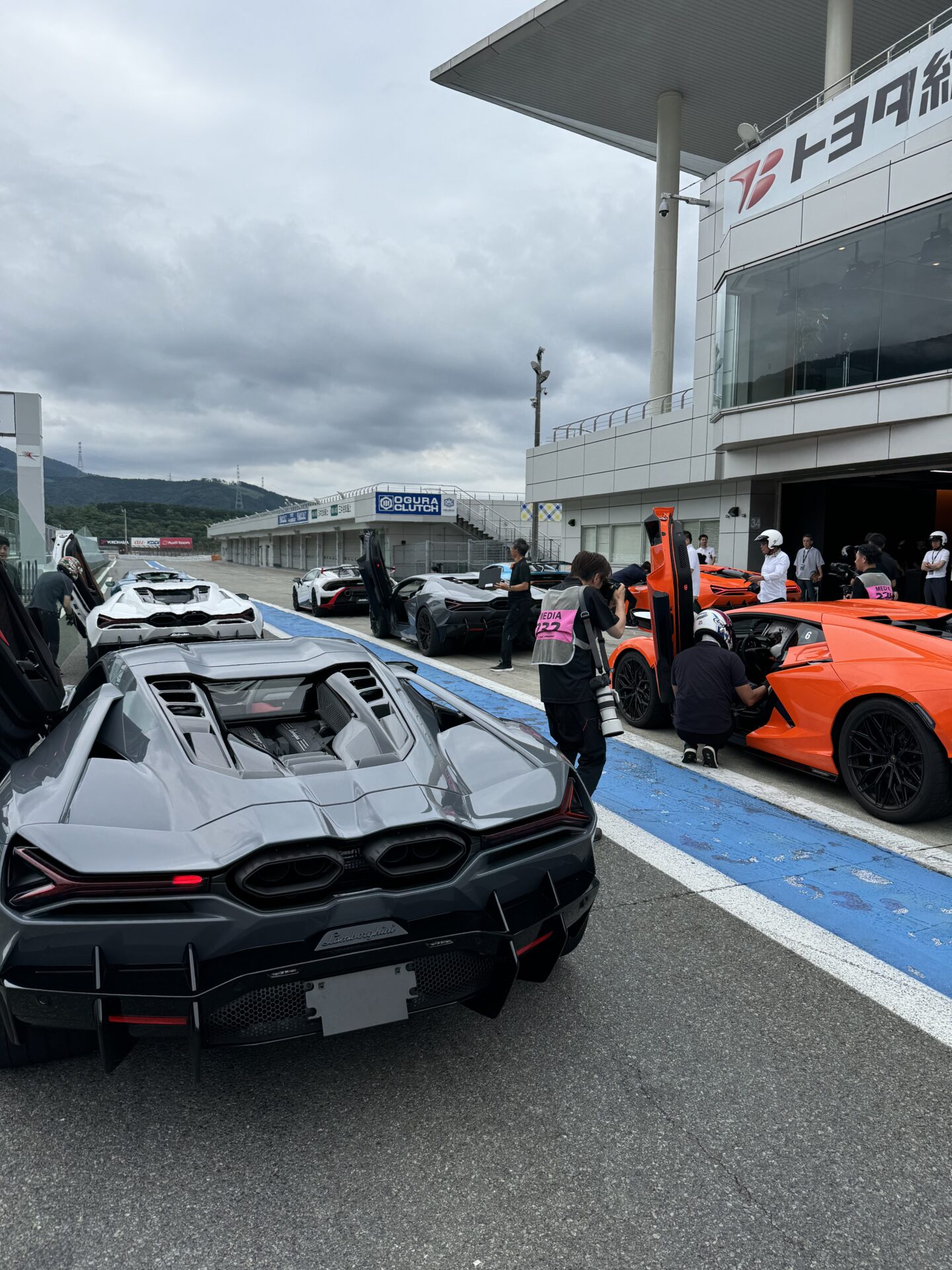 ランボルギーニ　レヴェルト試乗会　in富士スピードウェイ