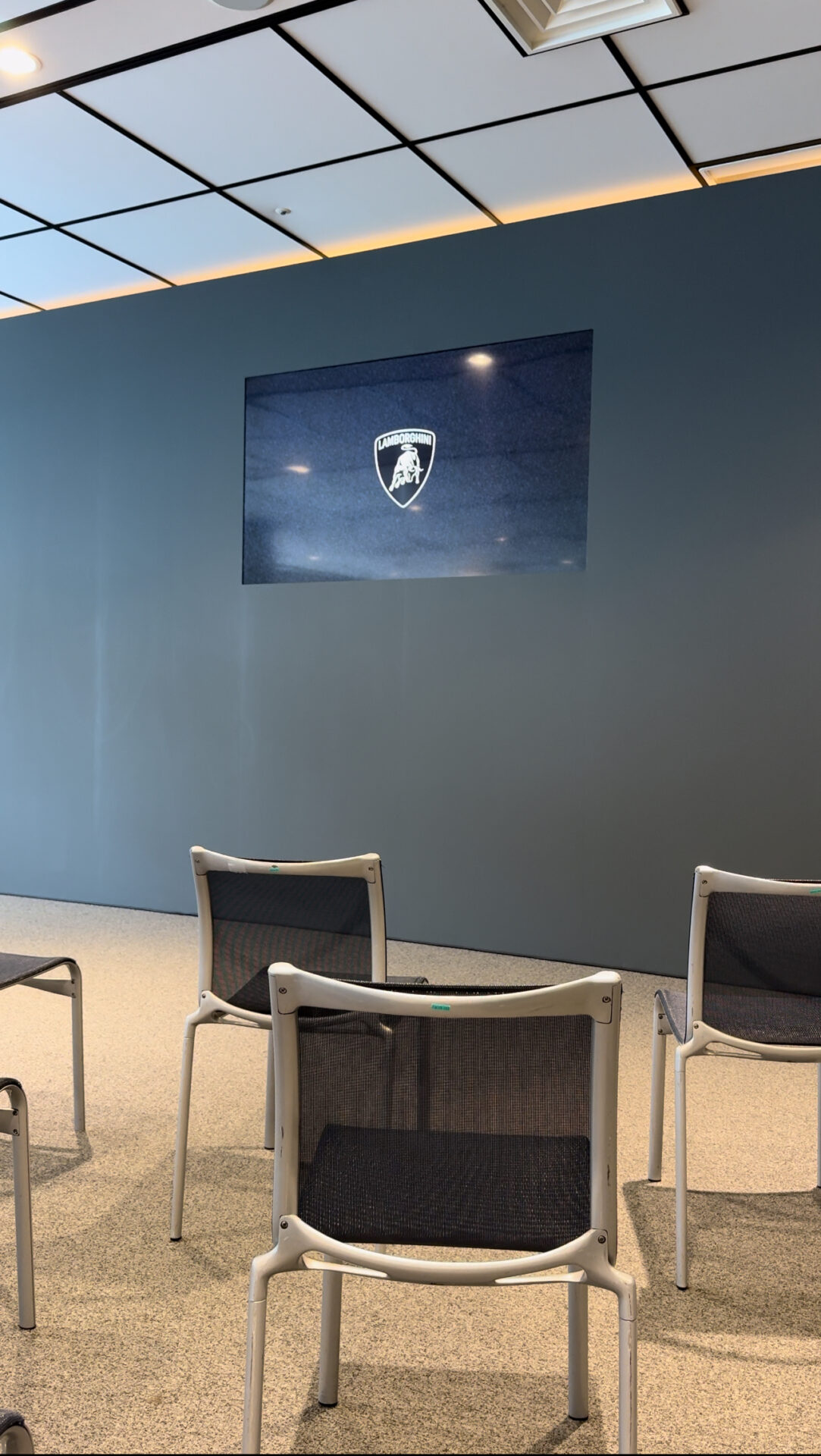 ランボルギーニ　レヴェルト試乗会　in富士スピードウェイ